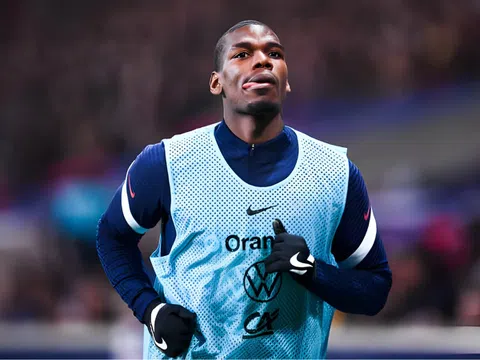 Pogba chính thức nhận lời đề nghị đầu tiên sau án cấm doping 4 năm