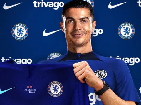 Chelsea bị chỉ trích vì không chiêu mộ Cristiano Ronaldo