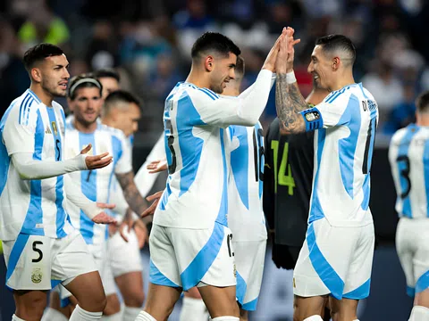 Thiếu vắng Messi, Argentina thắng dễ El Salvador