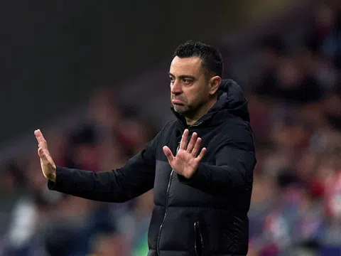 Sếp lớn Barca tác động, Xavi lập tức thay đổi 180 độ?