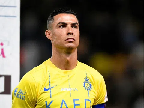 Ronaldo sắp chạm cột mốc lịch sử chưa một ai có