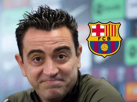 Xavi sẵn sàng ở lại Barcelona với 2 điều kiện