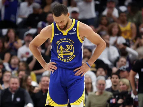 Stephen Curry 'ngậm đắng nuốt cay' khi Warriors bị loại khỏi NBA Playoffs 2024