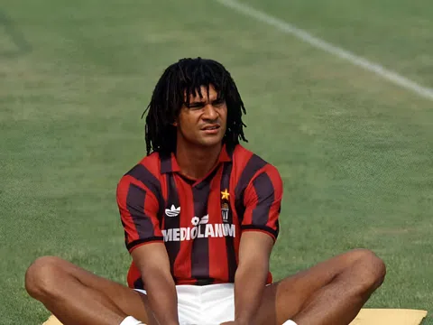 Ruud Gullit tuyên bố cứng trước trận derby Milan