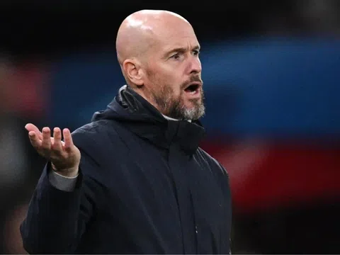 Erik ten Hag đáp trả người hâm mộ MU sau trận hòa Burnley