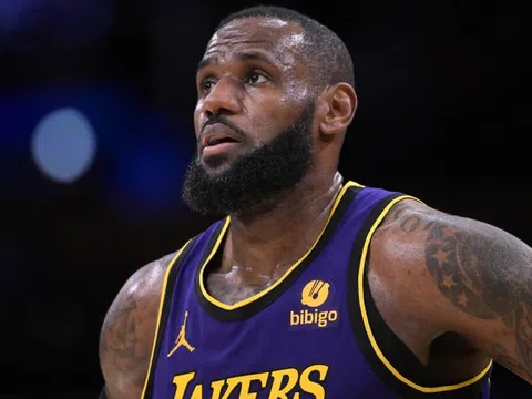 LeBron James nói thẳng điểm yếu của Lakers