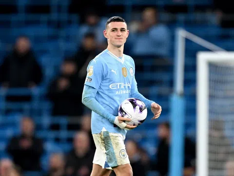 Phil Foden chỉ thẳng hai điểm yếu của bản thân