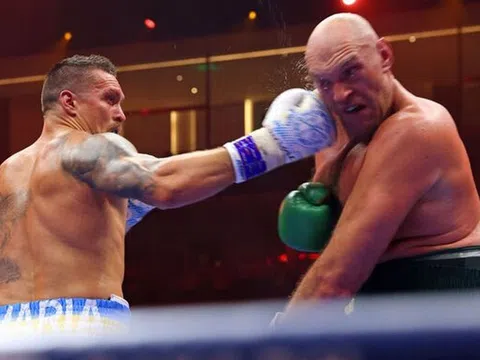 Huyền thoại quyền anh nghi ngờ màn tái đầu Fury - Usyk