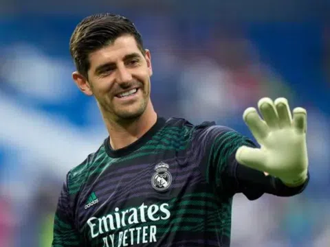 Thibaut Courtois phản ứng sau khi bị loại khỏi tuyển Bỉ