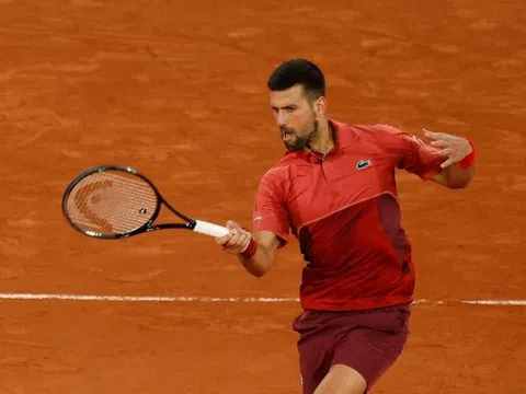 Kết quả tennis 30/5: Novak Djokovic vào vòng 3 Roland Garros 2024