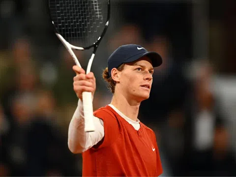 Roland Garros 2024: Jannik Sinner, Andrey Rublev chia nửa buồn vui