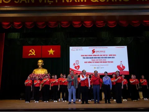 Chương trình Hành trình Đỏ lần XII – Kết nối dòng máu Việt