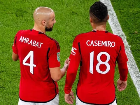 Điều kiện để Sofyan Amrabat đá cặp cùng Casemiro