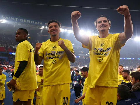 Người cũ MU thăng hoa cùng Dortmund vào chung kết C1