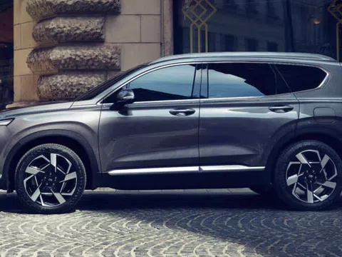 Hyundai Santa Fe 2024 bắt đầu nhận cọc, đe dọa Ford Everest và Toyota Fortuner nhờ trang bị khủng