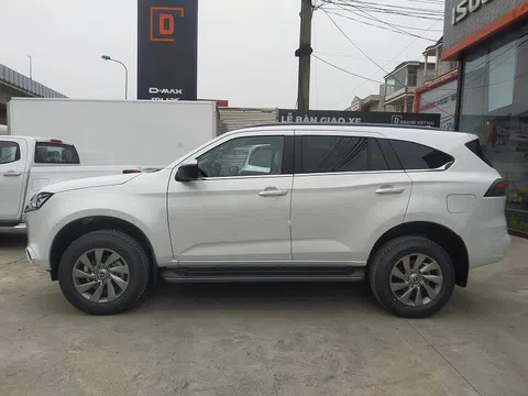 Tin xe 9/1: Giảm 170 triệu đồng, đối thủ của Toyota Fortuner rẻ hơn Everest và Santa Fe 200 triệu