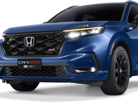 Tin xe hot 13/1: ‘Chơi tất tay’ với Mazda CX-5, Honda CR-V hybrid công bố giá bán siêu hấp dẫn