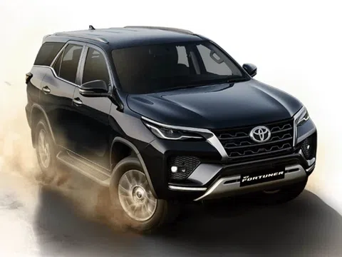 Tin xe hot 7/3: Toyota Fortuner mini hoàn toàn mới chuẩn bị ra mắt, hứa hẹn làm thị trường chao đảo