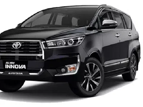 Tin xe 9/3: Toyota Innova Crystal gây sốt với giá 565 triệu đồng, trang bị ăn đứt Mitsubishi Xpander