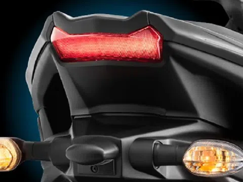 Dẹp Honda Air Blade đi, Yamaha ra mắt ‘vua xe ga’ 155cc đẹp mê ly giá 42 triệu đồng, có phanh ABS