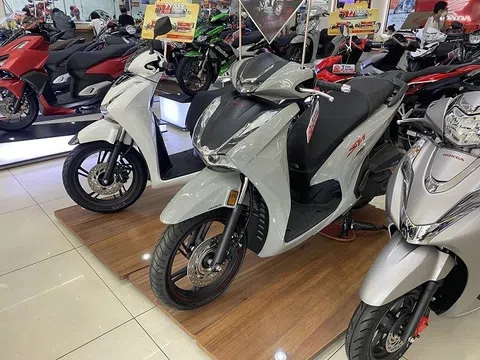 Tin xe trưa 8/8: Honda SH ‘đại hạ giá’ thu hút khách Việt, có bản giảm sâu tới 22 triệu đồng