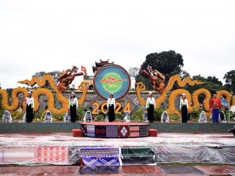 Ngẫm lại lịch sử ra đời đặc biệt của Ngày thơ Việt Nam