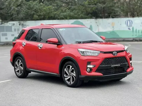 Hết "hot", Toyota Raize cũ rao bán rẻ ngang Hyundai Grand i10