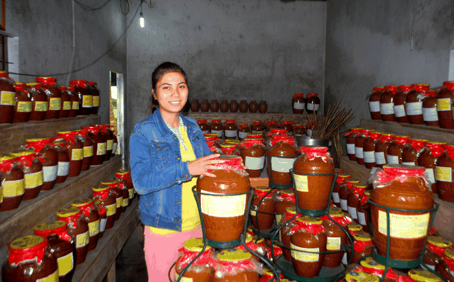 Người Bí thư nặng lòng với “rượu cần Phú Túc”