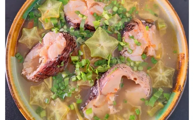Thương nhớ canh chua cá lóc nấu khế quê tôi