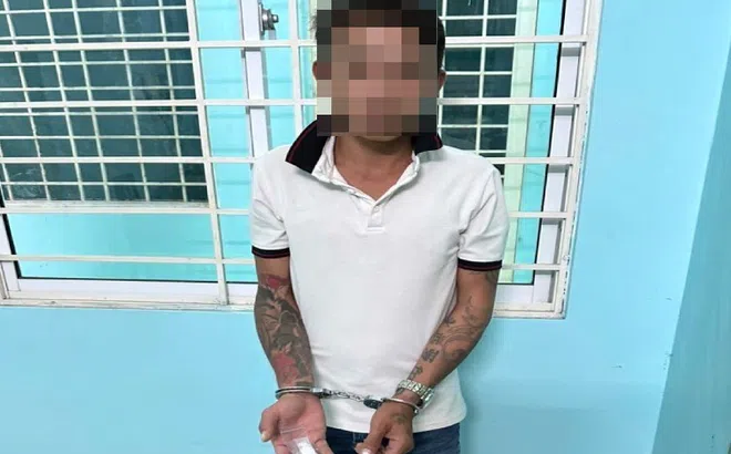 Kiên Giang: Công an Rạch Giá bắt quả tang đối tượng có hành vi tàng trữ trái phép vũ khí quân dụng và chất ma túy