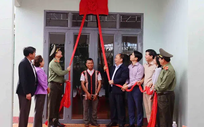 Bộ Công an hỗ trợ xóa nhà tạm, nhà dột nát trên địa bàn tỉnh Gia Lai