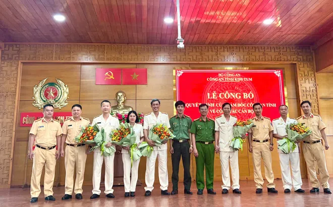 Công an tỉnh Kon Tum công bố quyết định điều động, bổ nhiệm cán bộ