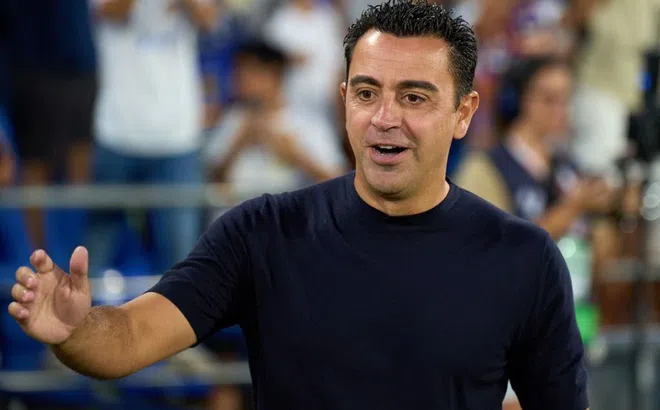 Tiền vệ số 1 nước Đức đích thân chỉ tên, Xavi sáng cửa đón về làm đối tác của De Jong