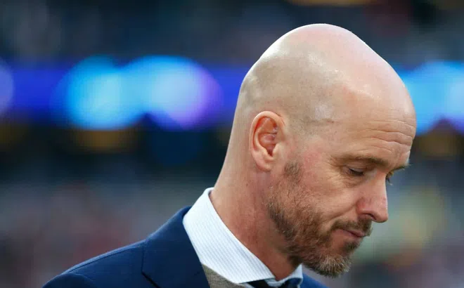 Chưa kịp 'hoàn hồn', hàng thủ MU lại đón nhận tin không thể buồn hơn