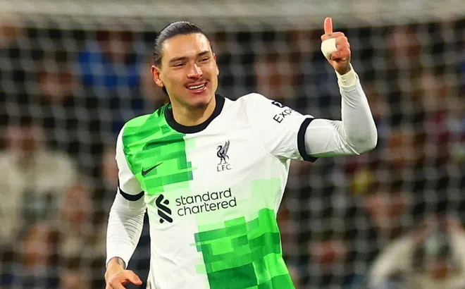 Nunez ghi bàn sau 12 trận tịt ngòi, Liverpool chiếm ngôi đầu của Arsenal