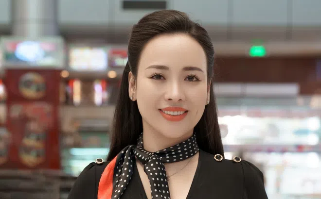 Nữ doanh nhân trẻ Thy Vân, nức nở trong MV mới nhất “Bậu về nơi đâu"