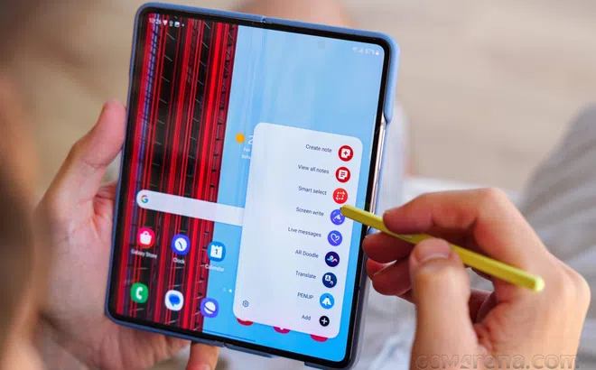Galaxy Z Fold5 512GB rẻ như bản 256GB, điện thoại màn hình gập quốc dân ‘out trình’ iPhone 15 Pro Max