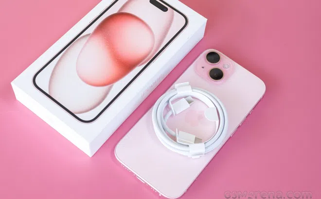 Giá đập hộp iPhone 15 fullbox chính hãng VN/A giảm đậm sâu giữa tháng 3, tính năng xịn ‘hạ gục’ Galaxy S24