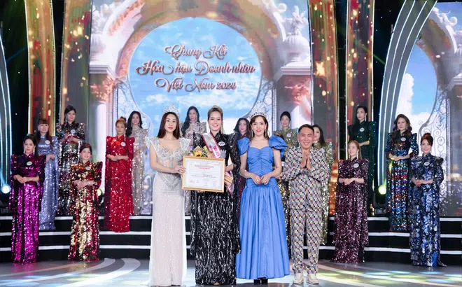 Nguyễn Thị Diễm Hương - Doanh nhân diện áo dài đẹp nhất Hoa hậu Doanh nhân Việt Nam 2024