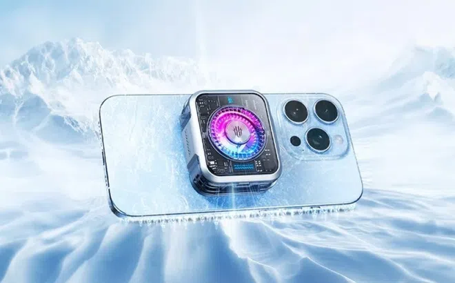 Red Magic ra mắt quạt tản nhiệt Cooler 5 Pro hỗ trợ MagSafe, có thể giảm từ 28 độ xuống 0 độ chỉ trong 30 giây