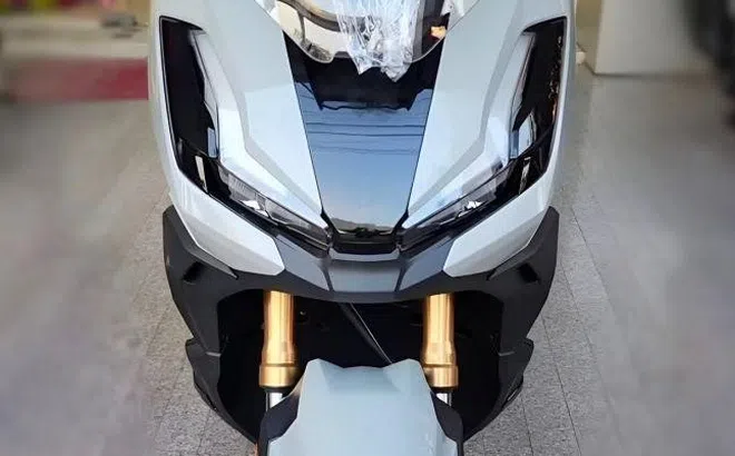 Cận cảnh ‘Honda SH phiên bản đi phượt’ vừa ra mắt: Thiết kế cực đẹp, trang bị xịn sò, giá cạnh tranh