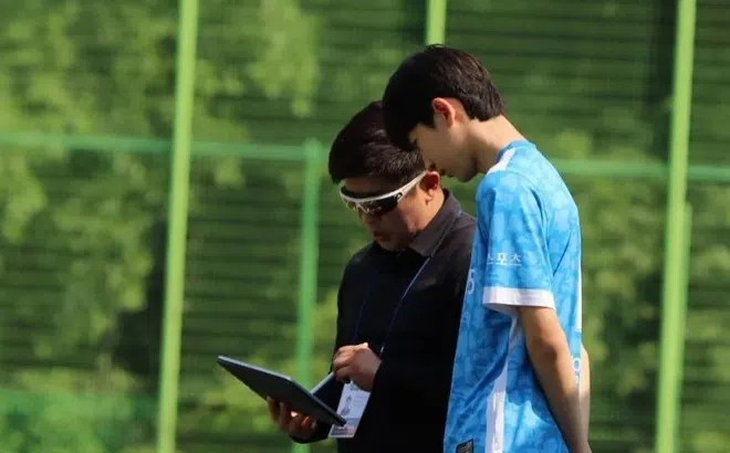 Xác định danh tính trợ lý mới của HLV Kim Sang Sik