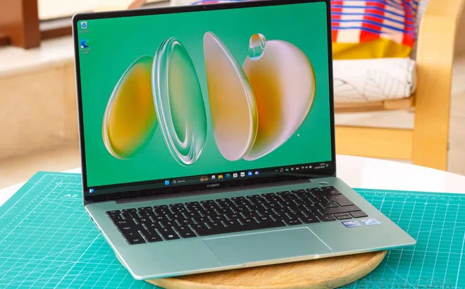 Mở hộp Huawei MateBook 14 2024: Thiết kế mỏng nhẹ, màn hình lớn, hiệu năng mạnh, hỗ trợ bút cảm ứng hiện đại