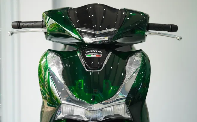 Honda SH 2024 bản ‘siêu đặc biệt’ chính thức về Việt Nam: Dân tình ùn ùn đặt mua vì quá đẹp, giá mềm