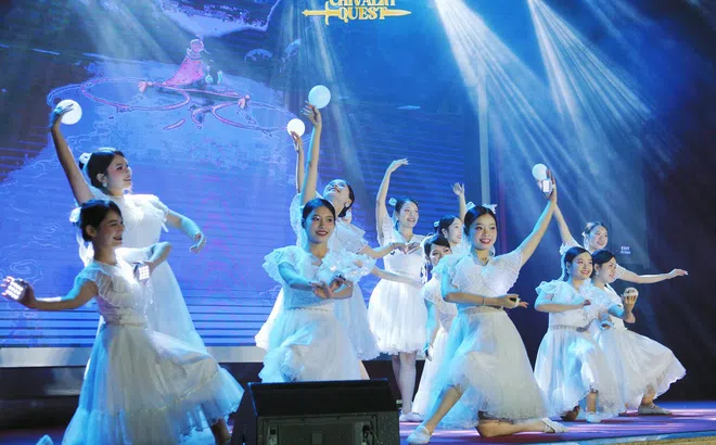 Giây phút thăng hoa cùng tân binh trường Báo tại đêm nhạc hội Premiere 2025