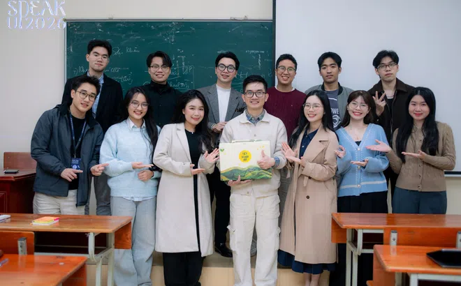 Training xử lý tình huống: Hành trang giúp Top 10 làm chủ mọi sân khấu