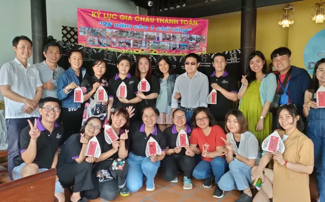 Sinh nhật tuổi 40: Nụ cười của người yếu thế là món quà quý giá nhất