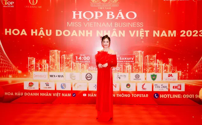 Người đẹp có nụ cười đẹp Nguyễn Thị Tình nổi bật trong họp báo Hoa hậu Doanh nhân Việt Nam 2023