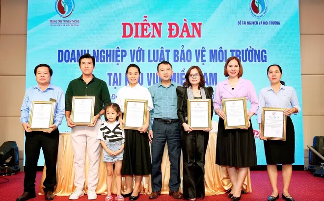 Tạp chí Sức Khỏe Cộng Đồng phối hợp tổ chức Diễn đàn “Doanh nghiệp với Luật Bảo vệ môi trường tại khu vực miền Nam”