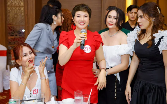 Doanh nhân Trương Thị Hồng Thắm lan tỏa trái tim nhân ái đến với cộng đồng